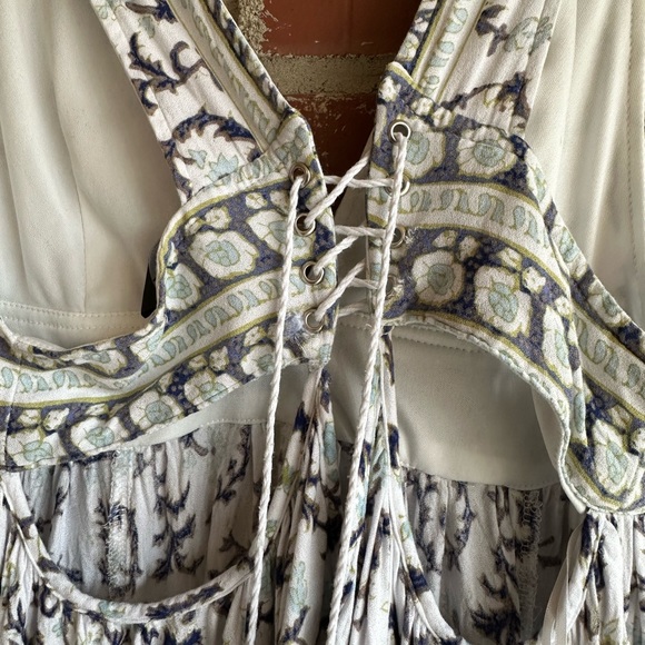 Lulu’s Mini Dress - Picture 5 of 6